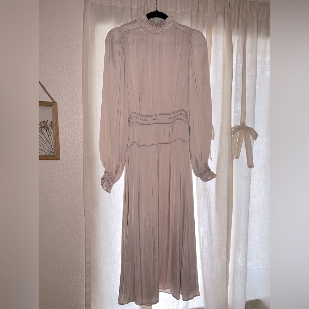 Stunning and soft satin! Such fun detail!